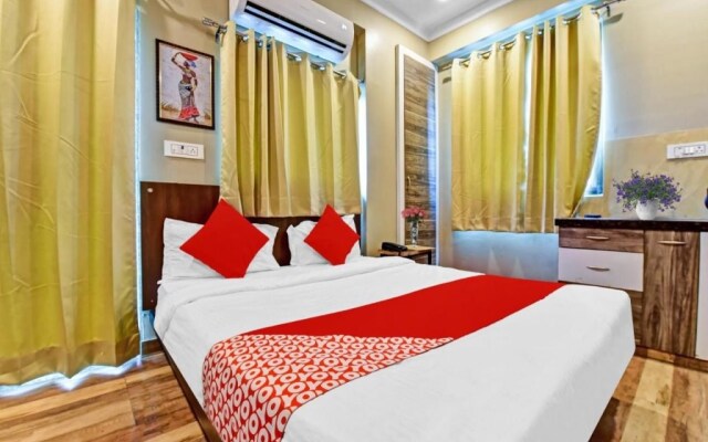 Oyo 84809  Mahalaxmi Guest House