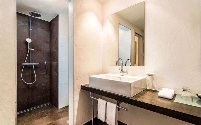 Waldhotel Fletschhorn - Panoramic Retreat in Saas Fee