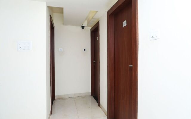 OYO 4406 Hotel Arya Palace