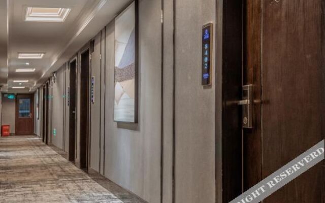 Phoenix Chain Hotel (Xuyong Bus Station)