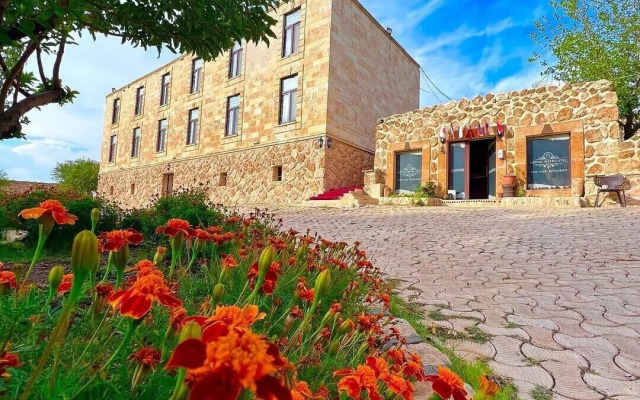Midyat Antik Otel
