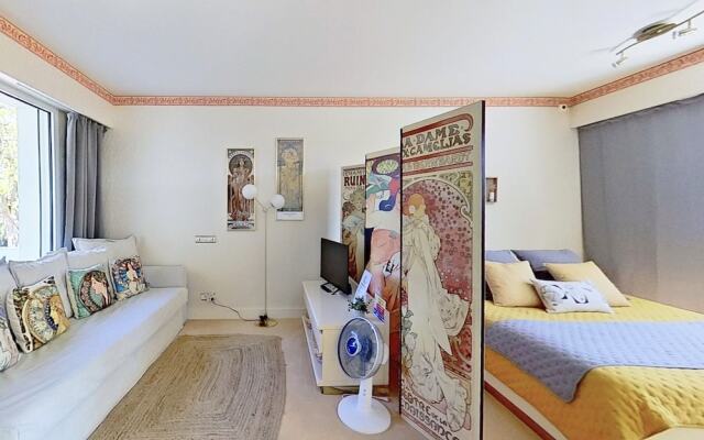 Les Jardins de la Muse / BnB maison d'hôte, piscine couverte et spa