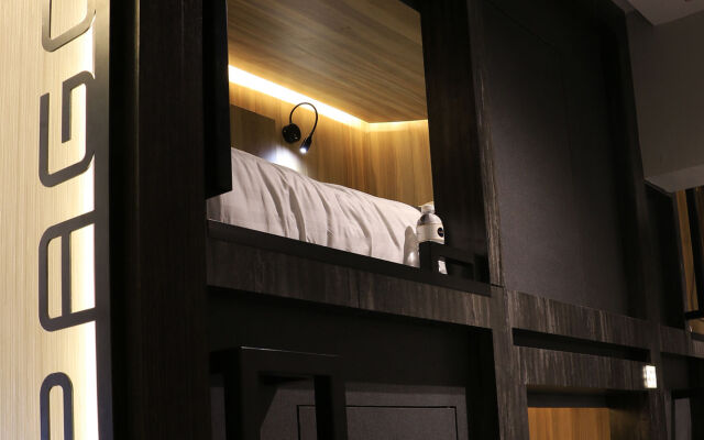 CUBE Boutique Capsule Hotel @ Chinatown