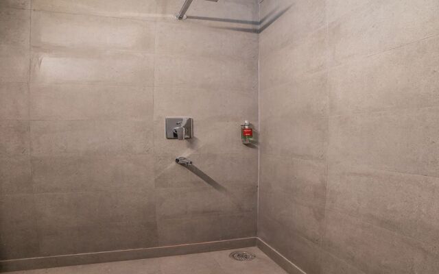 OYO Townhouse 086 Pankha Road