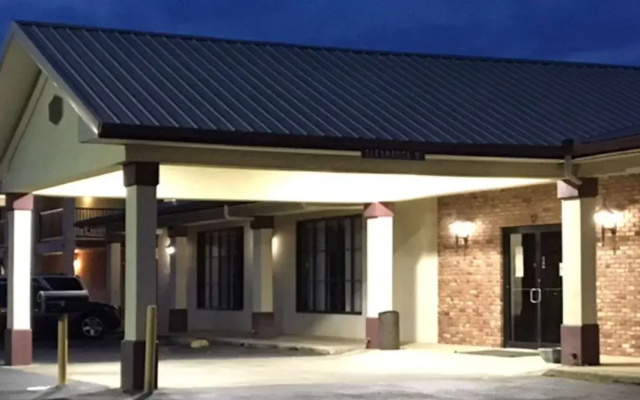 Budget Inn & Suites