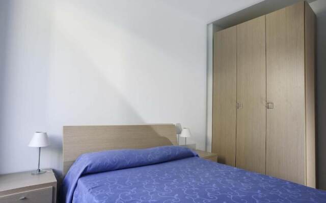 Dolce Mare 4 - Sea Front - Large Balcony - Sandy Beach