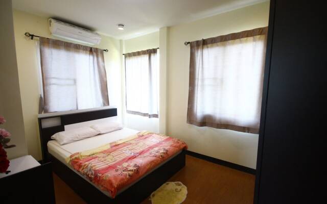 Suanrimnam Bangpakong Resort