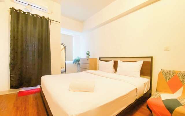 Good And Homey Studio At Candiland Apartment