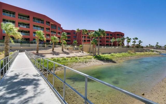 Riverfront Bullhead City Condo Near Casinos!