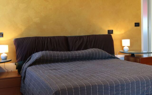 Madonnina 12 (LAZ620)