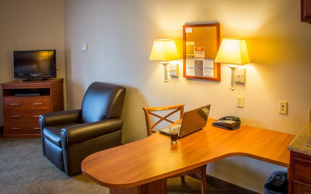 Candlewood Suites Airport by IHG