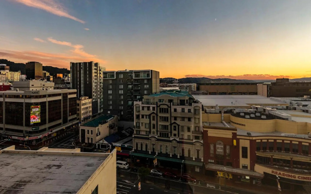 Oaks Wellington Hotel
