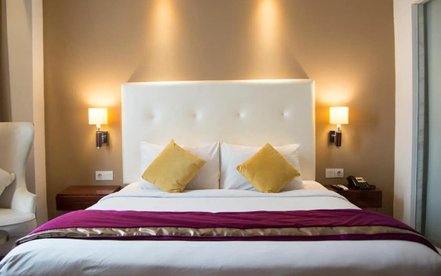 Royal Asnof Hotel