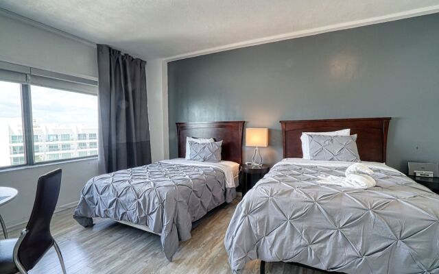 Private Apartments at the Casablanca