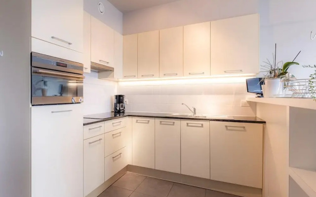 South-facing Apartment for 4 Guests