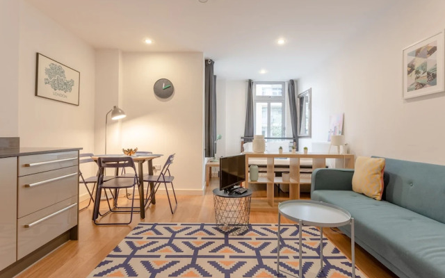 Lovely Modern Studio In Limehouse