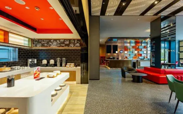 Ibis Hotel (Haiyan Economic Development Zone)