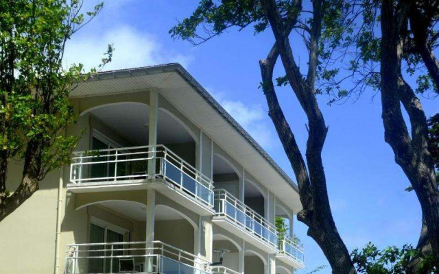 Hotel Bois Joli