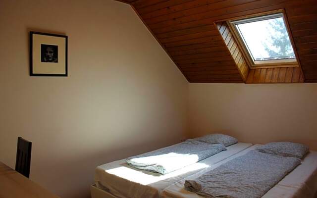 Natura Panzio & Apartmanhaz