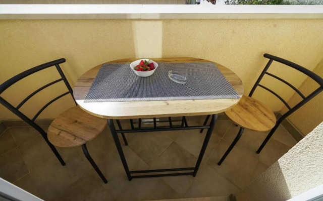 Studio Apartman M&F