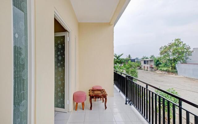 Urbanview Hotel Sindu Kusuma Edupark