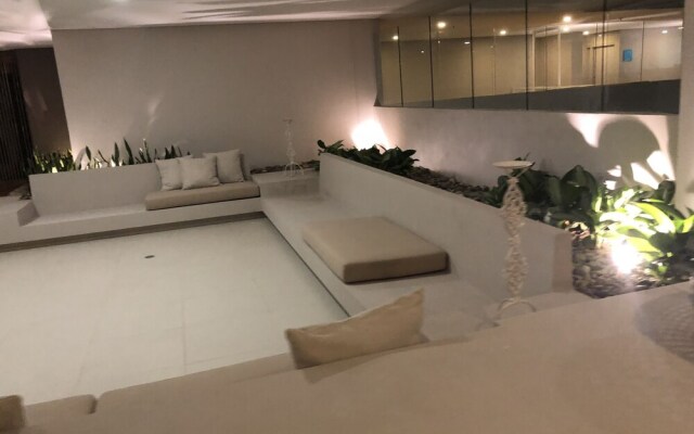 Spectacular Ocean Front Apartment In Santa Marta