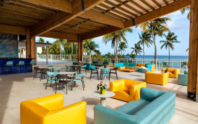 Hotel Arawak Beach Resort