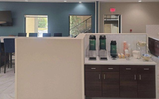 Quality Inn & Suites