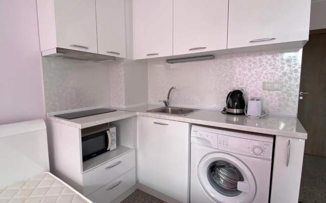 Private Cozy Studio Admiral Plaza C43