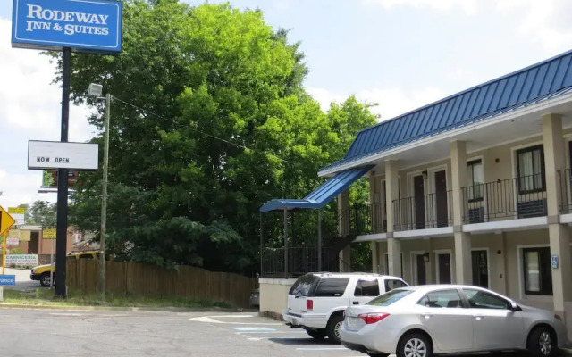 Rodeway Inn & Suites Fort Jackson