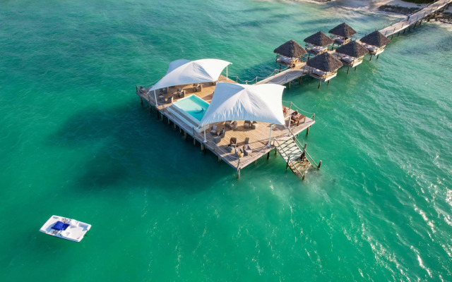 Blue Moon Resort