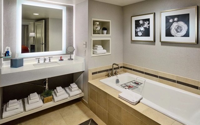 The Hotel At Auburn University