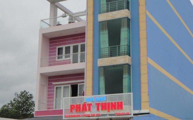 Phat Thinh Hotel Guesthouse