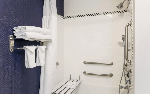 Fairfield Inn & Suites Mahwah