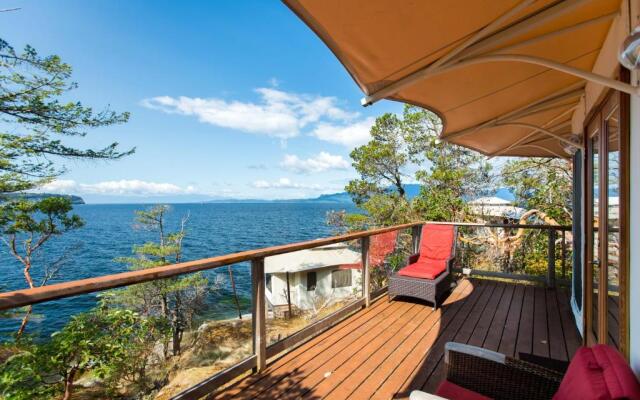 Rockwater Secret Cove Resort