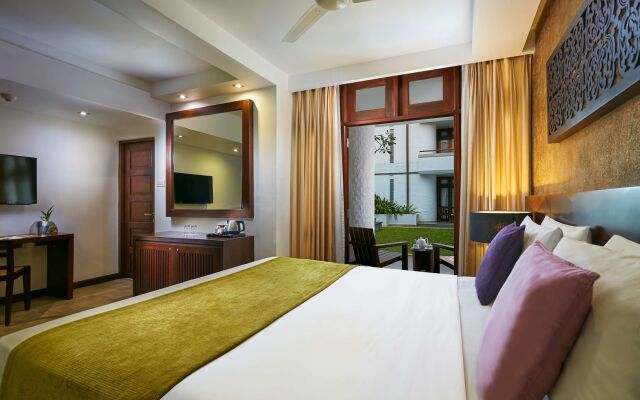 Курортный отель Avani Kalutara Resort