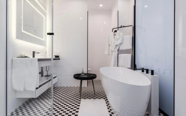 Indigo Warsaw - Nowy Swiat by IHG