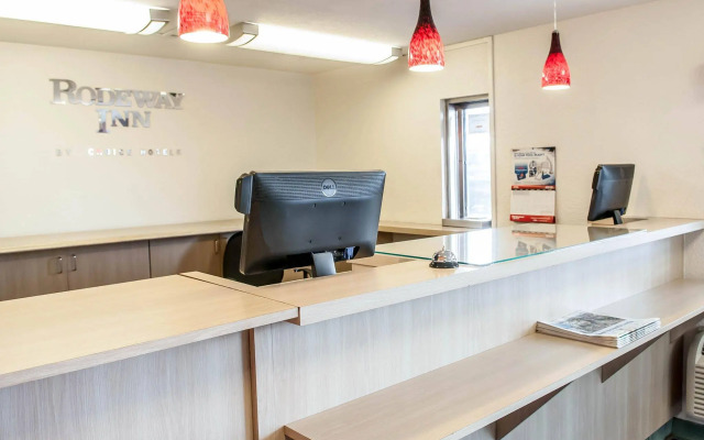 Extend-A-Suites Albuquerque West (ex. Rodeway Inn)