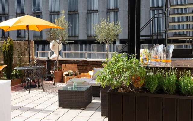 Roof Garden Rooms