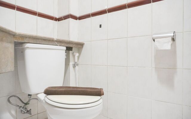 Homey And Cozy Stay 2Br Puri Casablanca Apartment