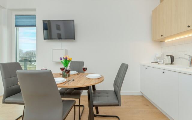 Two-bedroom Accepting Pets by Renters