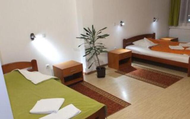 M Garni Hotel