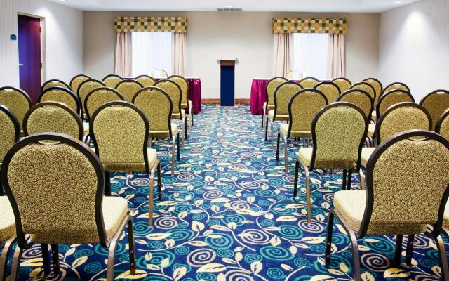 Four Points by Sheraton Fayetteville Fort Liberty