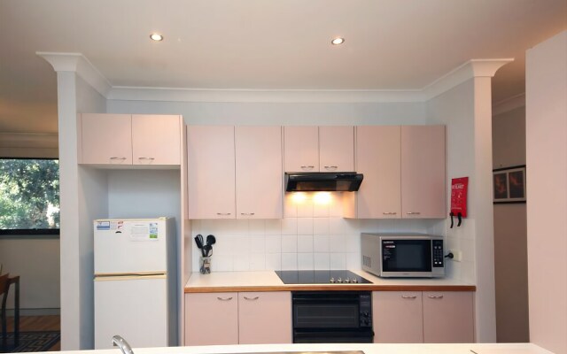 Carindale, Unit 24, 19 - 23 Dowling Street