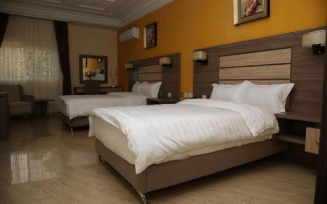 Consort Luxury Suites