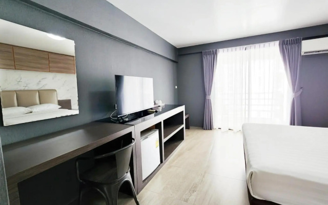 Watana Hotel