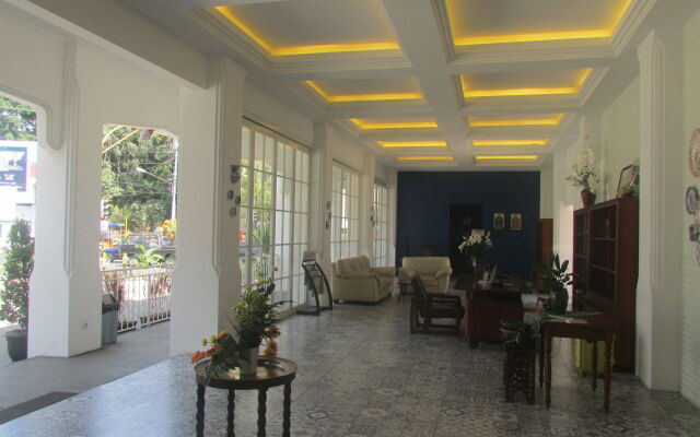 Riche Heritage Hotel