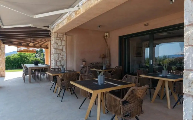 Thermesea Luxury Lodge