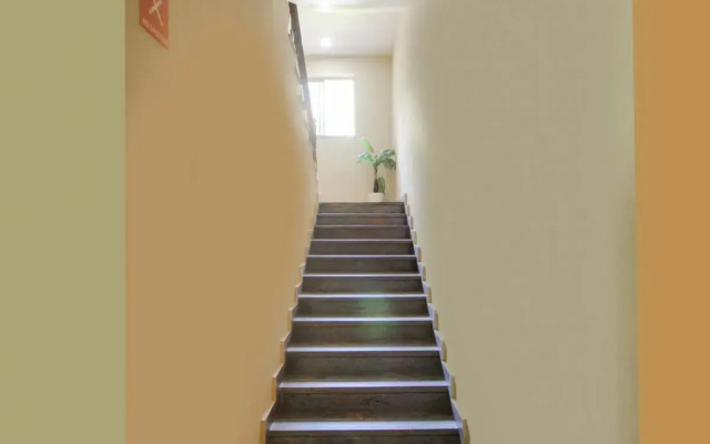 Capital O 700873 Varca Holiday Suites