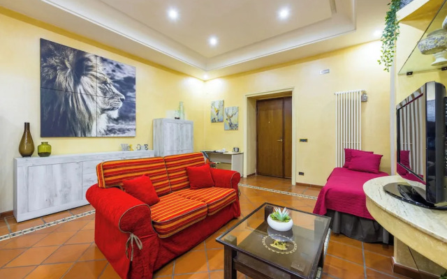 Yellow City Apartment by Wonderful Italy